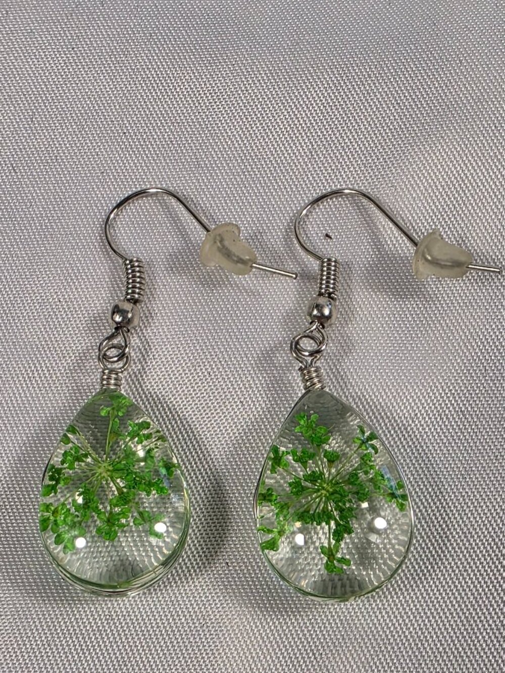 Green Resin Flower Dangle Earrings Real Dried Flowers in Oval Resin Pendant